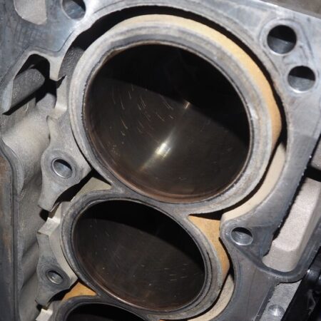 Yamaha V6 4-Stroke 200-250HP 2004-Current - Image 4